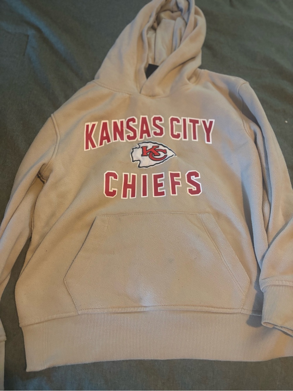 NFL Kansas City Chiefs Beige Pullover Hoodie with Red Logo boys size 8!